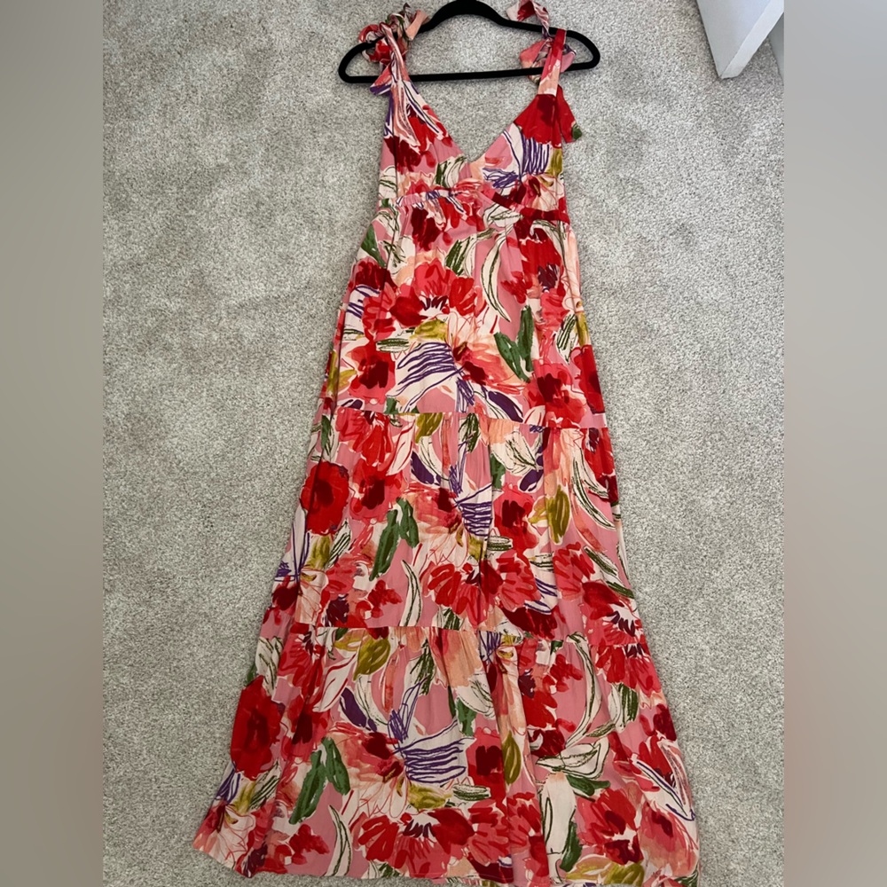 Floral Sleeveless Maxi Dress